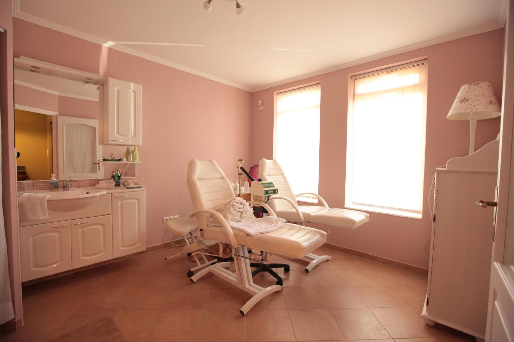 Europa Panzio Bed & Breakfast Егер Екстериор снимка