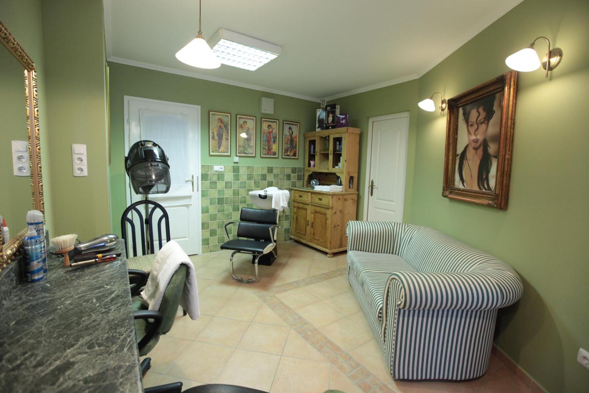 Europa Panzio Bed & Breakfast Егер Екстериор снимка